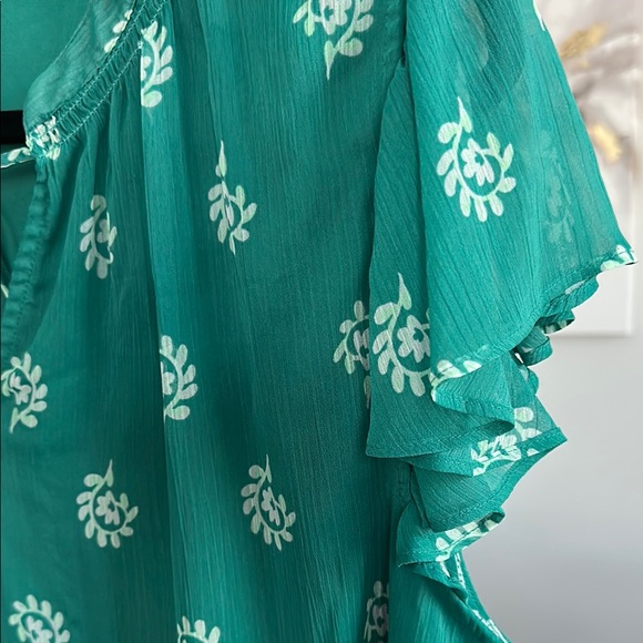 LC Lauren Conrad Flutter Sleeve Ruffled Blouse - Picture 6 of 7